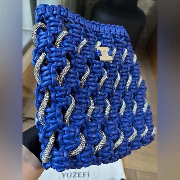 Yuzefi Woven Crystal Tote Bag - Picture 9 of 16